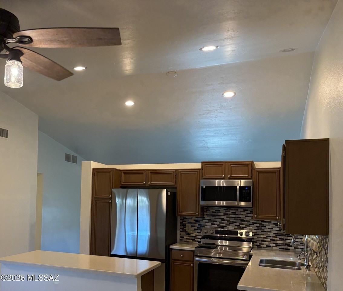 4805 W Bayberry St - Photo 4 of 29