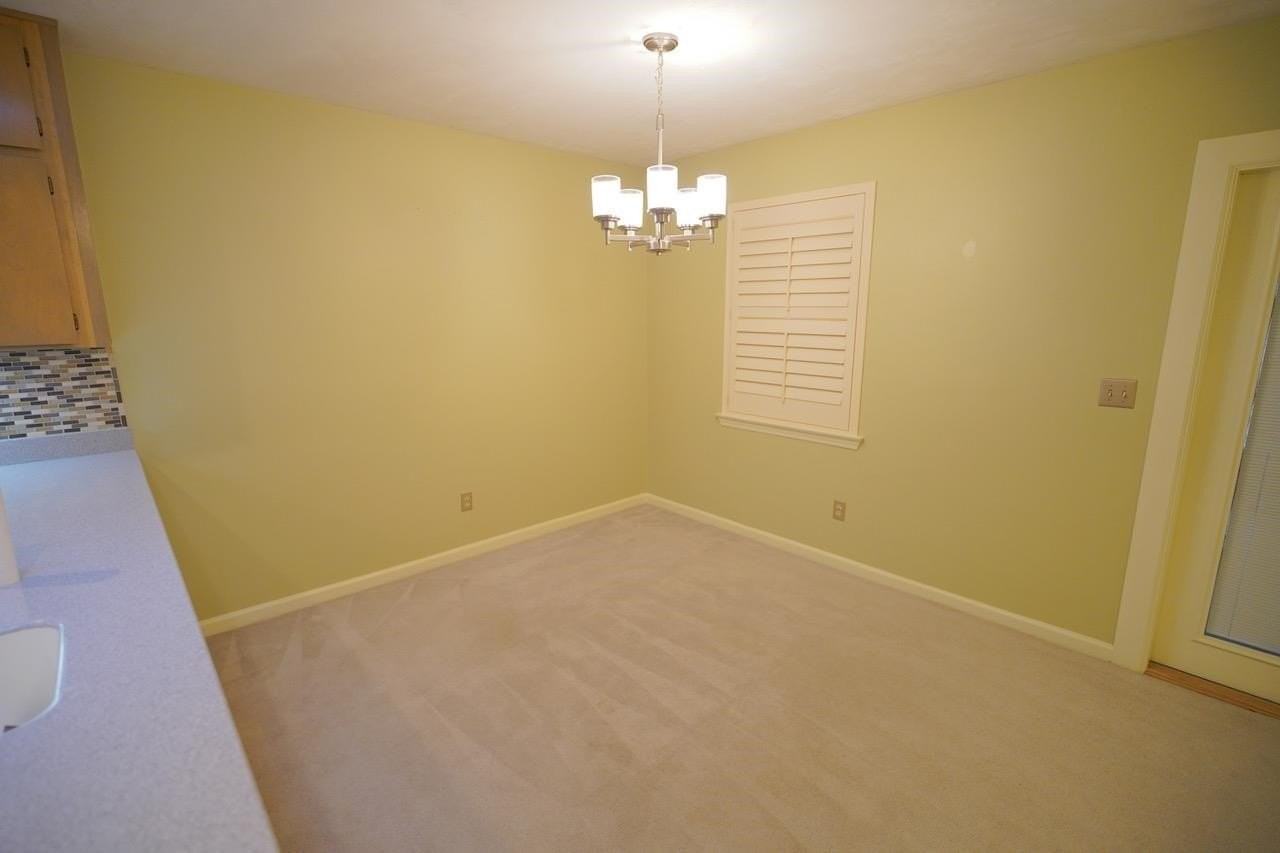 4424 Stratfordshire Ct - Photo 4 of 30