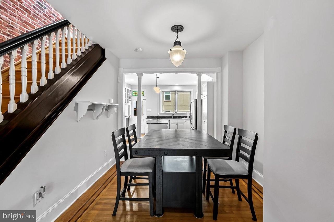 3115 Foster Ave - Photo 6 of 26