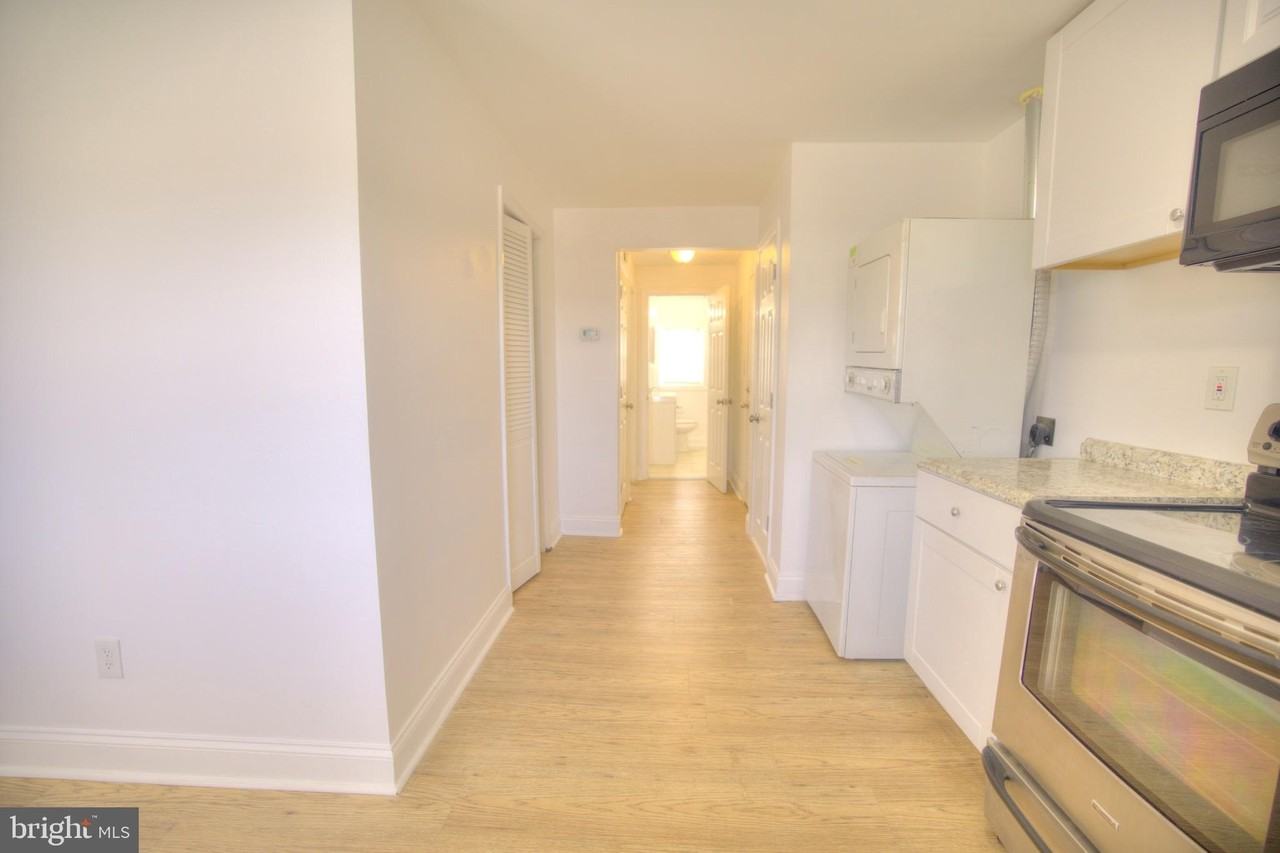 1405 N Decker Ave #2 - Photo 5 of 11