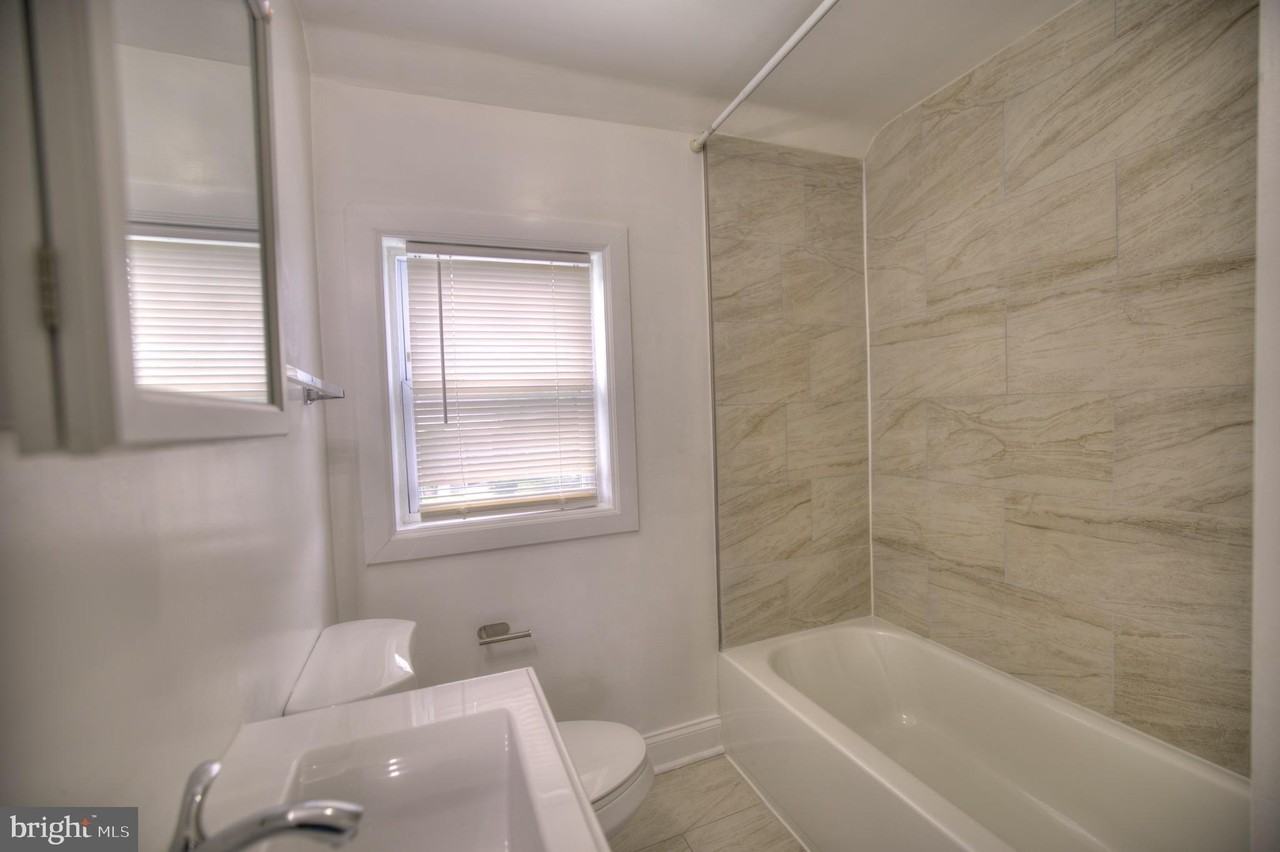 1405 N Decker Ave #2 - Photo 6 of 11