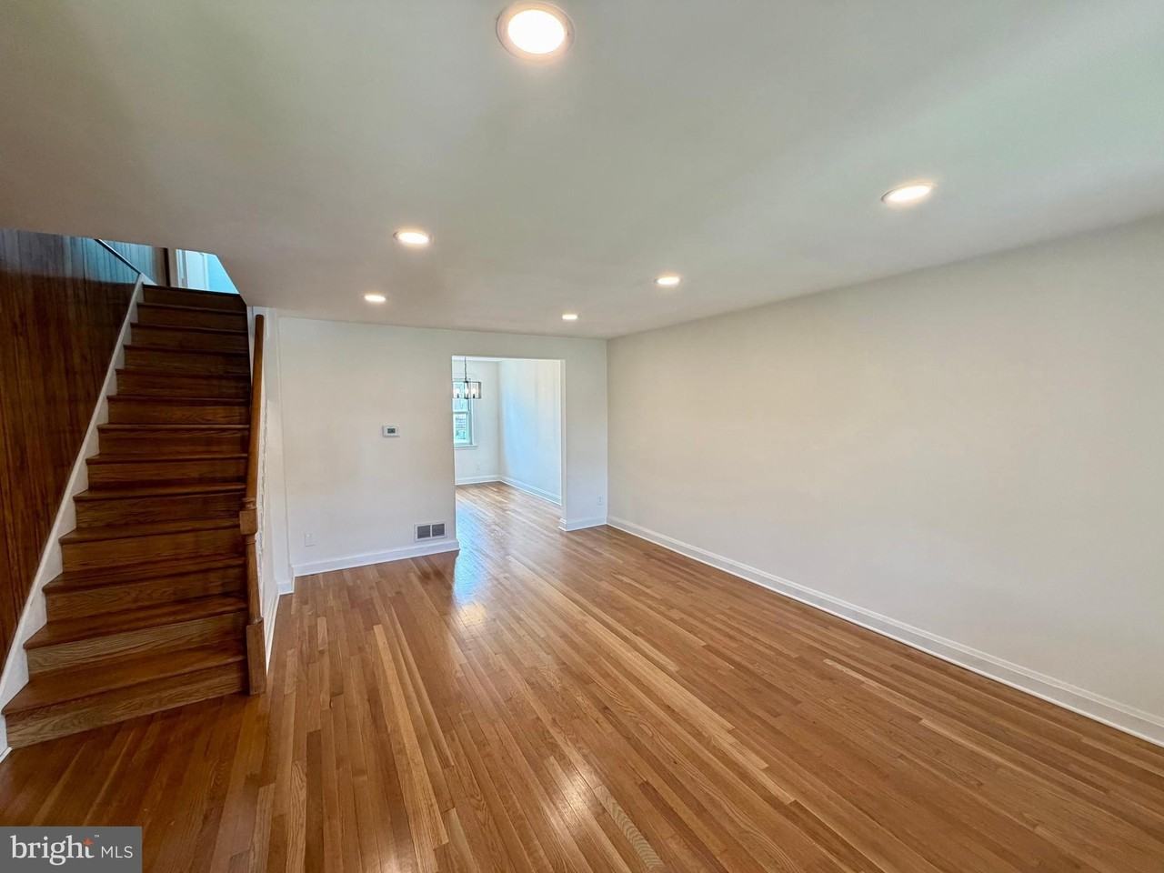 647 Dunwich Way - Photo 2 of 19