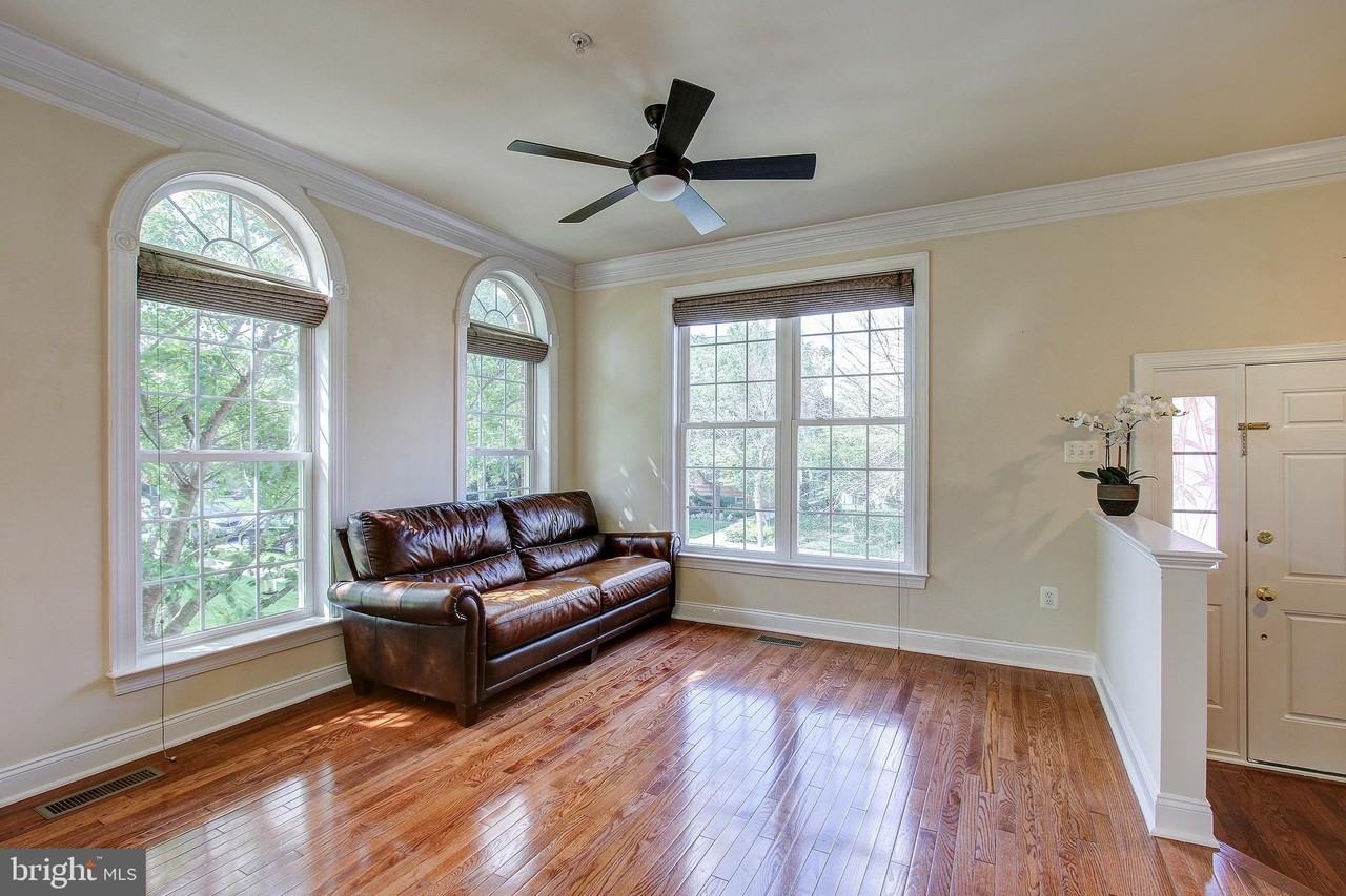 22100 Fair Garden Ln - Photo 7 of 34