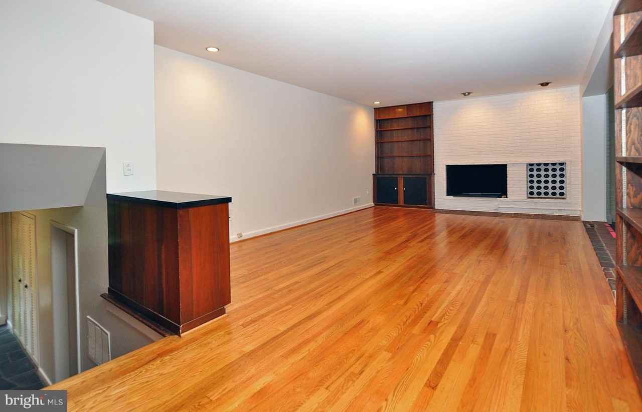 7024 Richard Dr - Photo 6 of 30