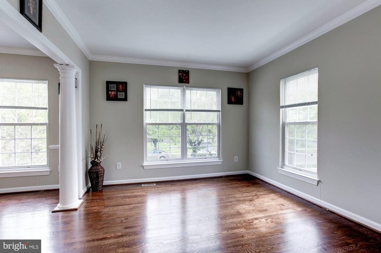 13724 Valley Oak Cir - Photo 6 of 39