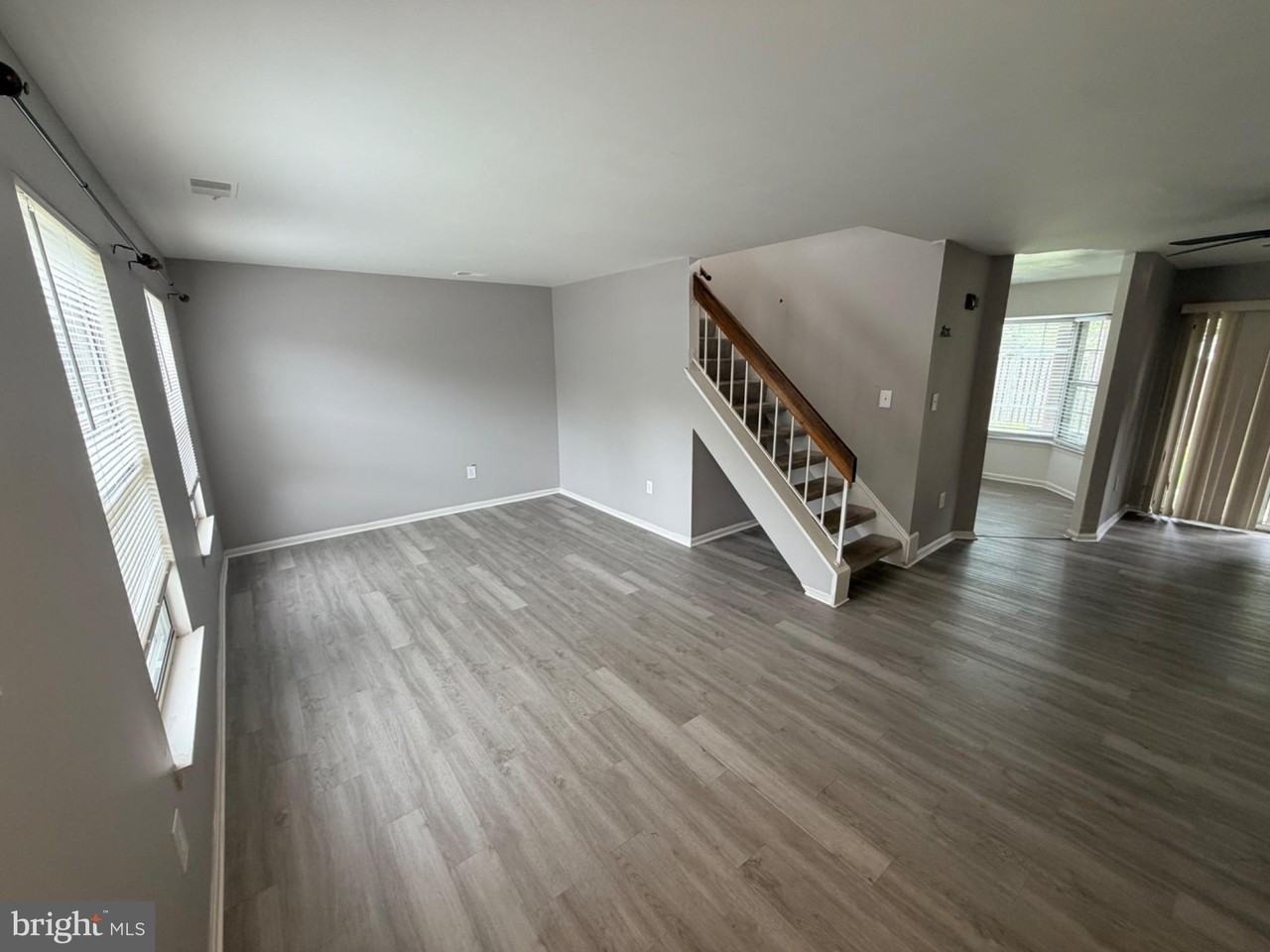 6907 Storch Cir - Photo 6 of 7