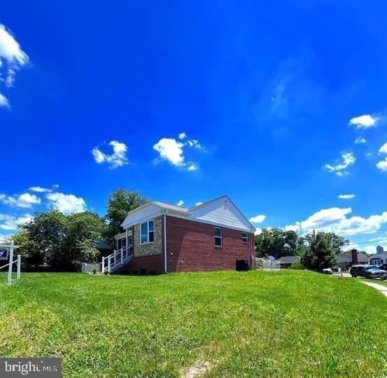2105 Ruatan St - Photo 2 of 22