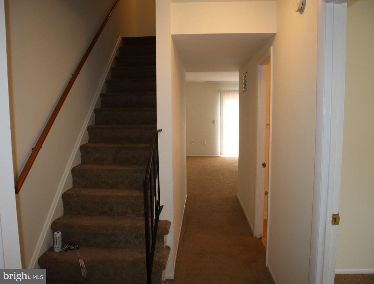 1171 S Division St - Photo 2 of 23