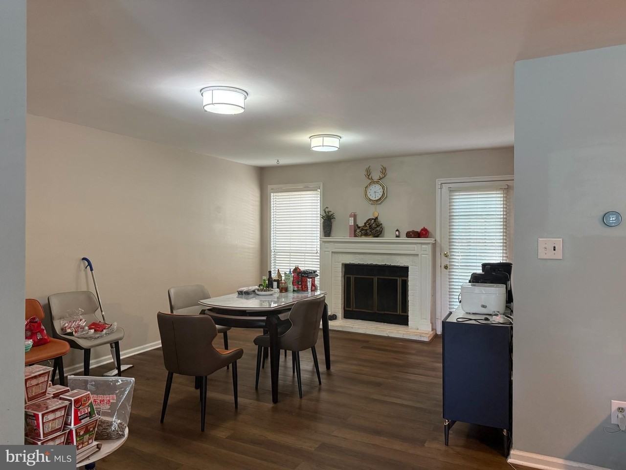 4 Kensington Ct - Photo 6 of 32
