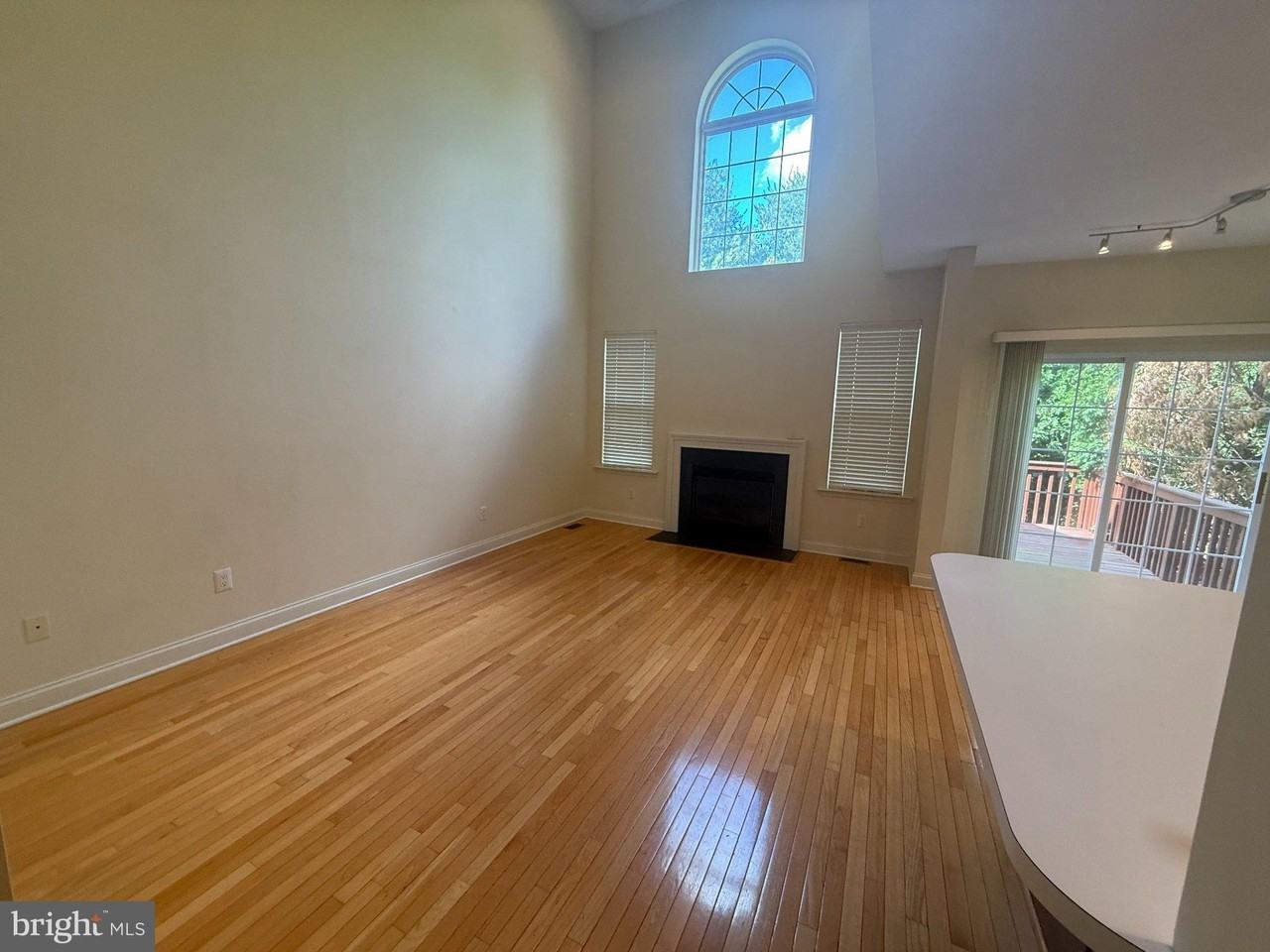 179 MOUNTAIN Drive - Photo 7 of 27