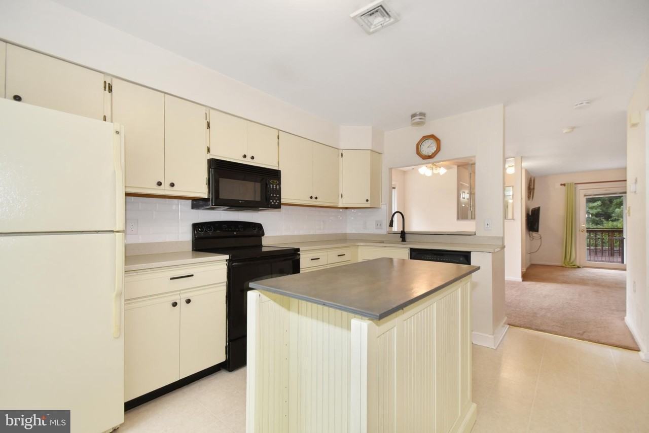 307 Jonathan Ct - Photo 7 of 25
