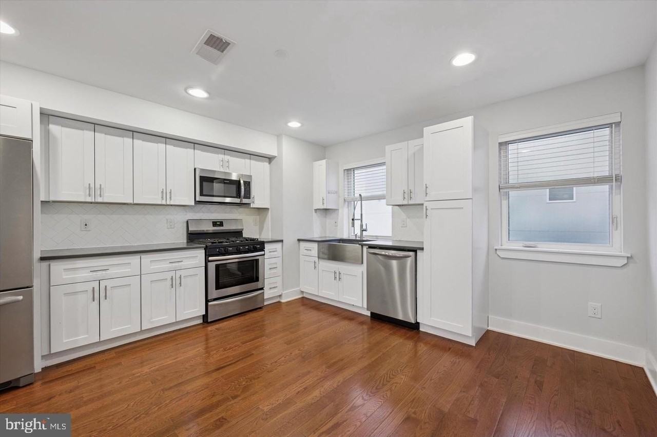 192 W Oxford St - Photo 7 of 15