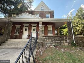 6402 Oxford Ave - Photo 1 of 1