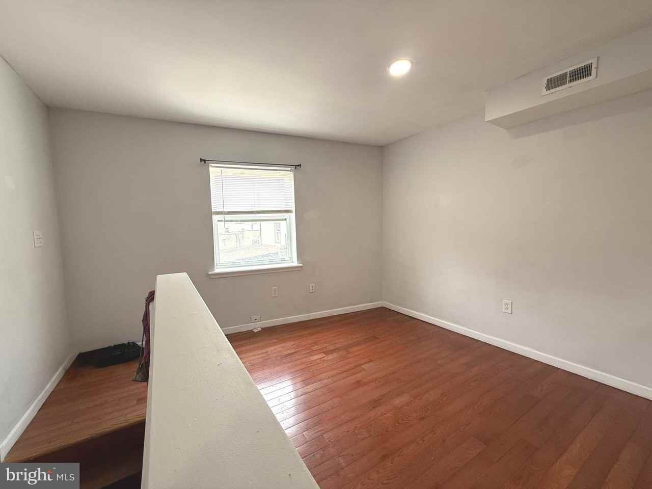 826 Washington Ave - Photo 6 of 8