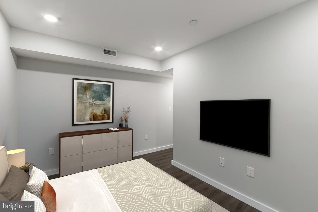 751 N 20th St #1 - Photo 3 of 21
