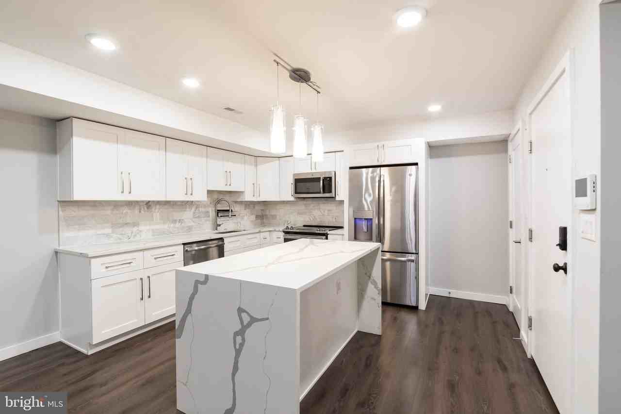 751 N 20th St #1 - Photo 4 of 21