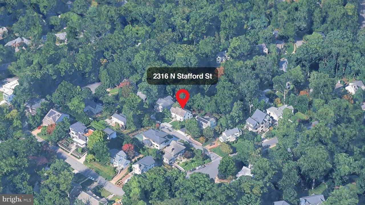 2316 N Stafford St - Photo 3 of 50
