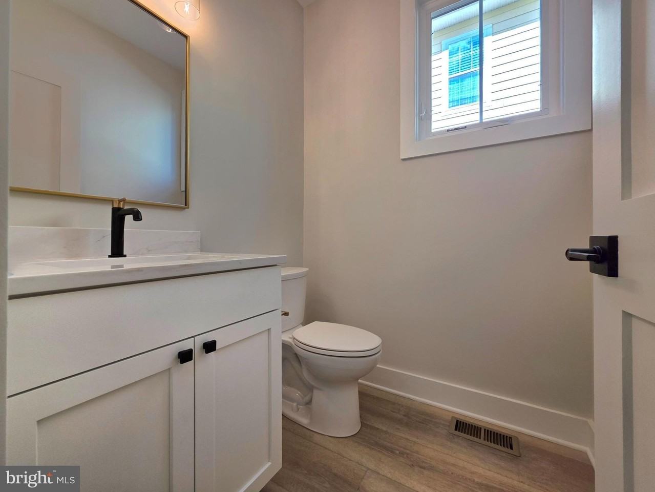 41 E Reed Ave - Photo 4 of 31