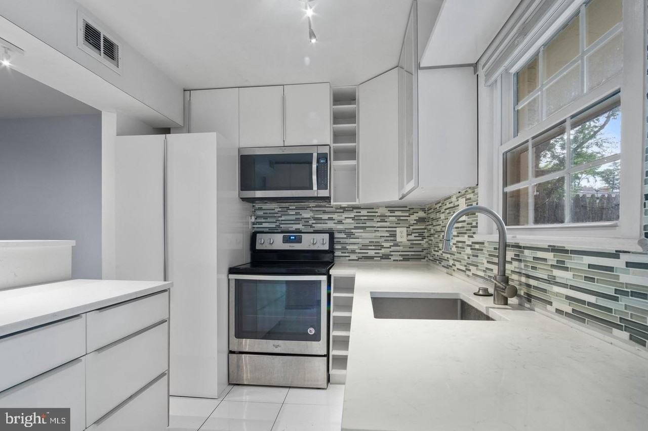 350 James St #378 - Photo 7 of 19