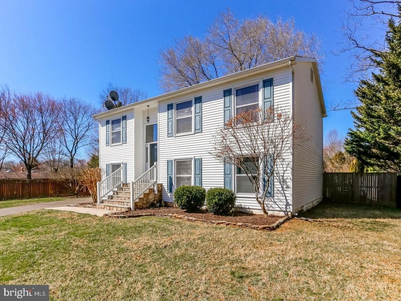 7224 Princess Anne Ct - Photo 2 of 22