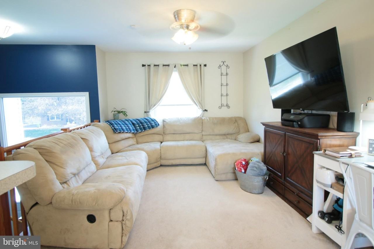 7224 Princess Anne Ct - Photo 3 of 22