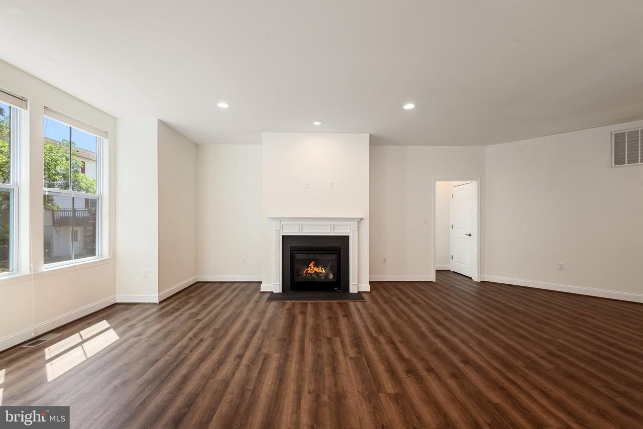 105 Amberfield Ct - Photo 7 of 25