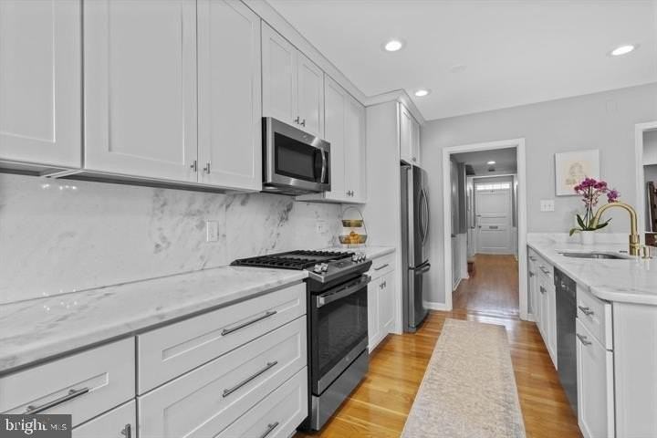 6707 Melrose Dr - Photo 7 of 31