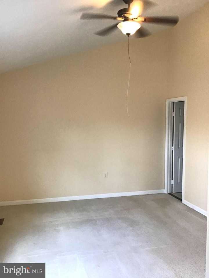 9354 Mccarthy Woods Ct - Photo 5 of 15