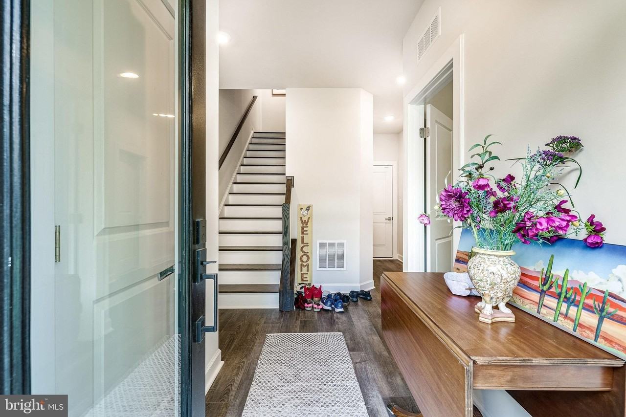 2335 Water Promenade Ave - Photo 6 of 50