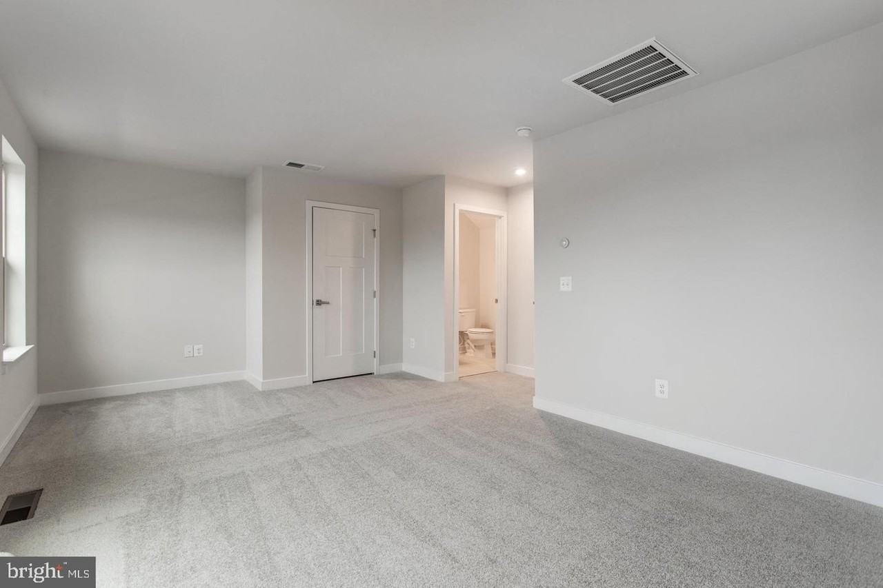 4515 Joseph Bristow Ln - Photo 6 of 15