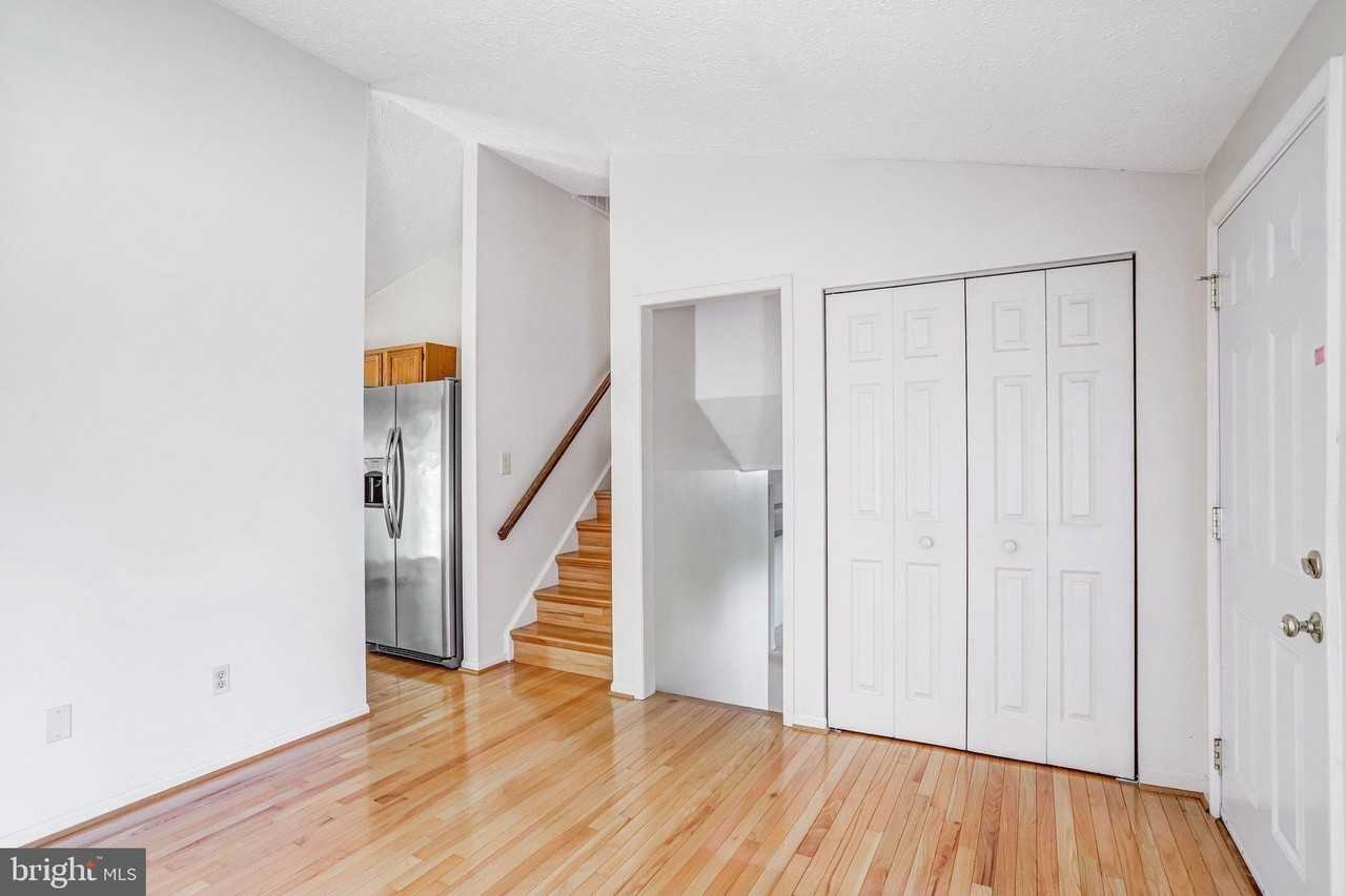 1803 E Beech Rd - Photo 5 of 34