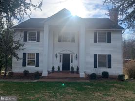 23210 Dover Rd - Photo 1 of 1