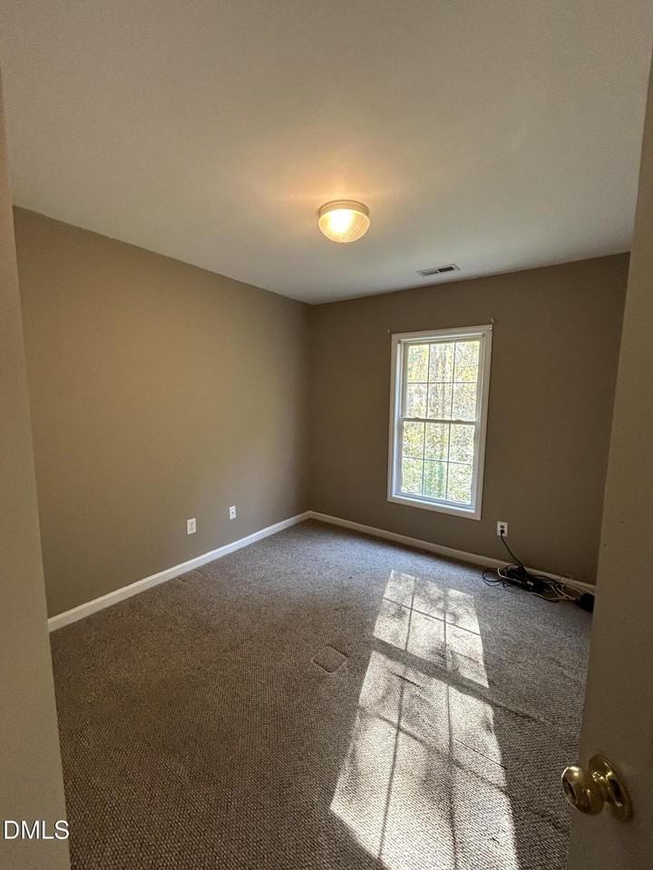 5418 Gunnette Dr - Photo 7 of 11