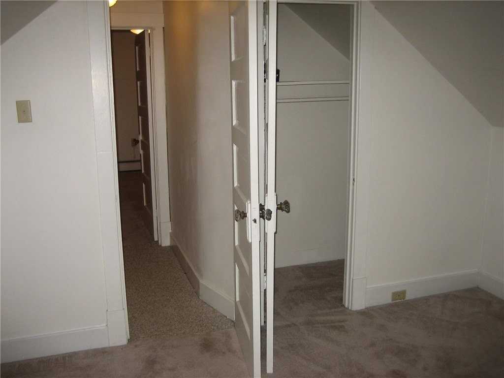 960 S Braddock Ave #2 - Photo 6 of 9