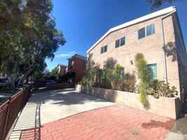 featured image of 1119 S La Peer Dr