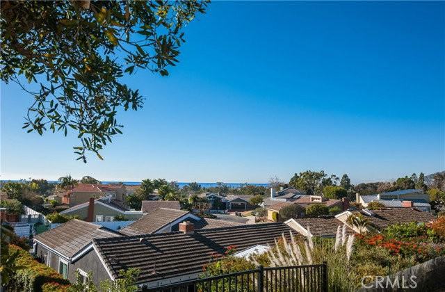 33475 Abalone Dr - Photo 2 of 8