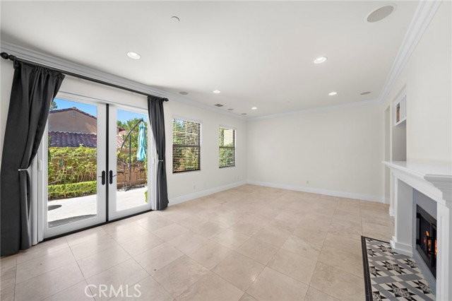 61 Shade Tree - Photo 2 of 8
