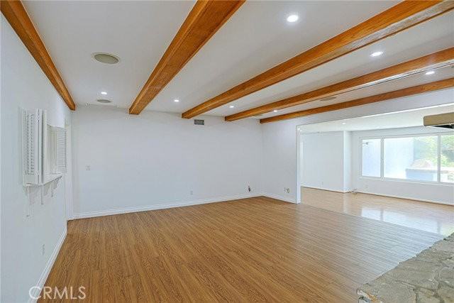 1200 W Rowan St - Photo 4 of 8