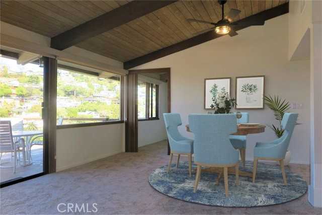 998 Oriole Dr - Photo 2 of 8