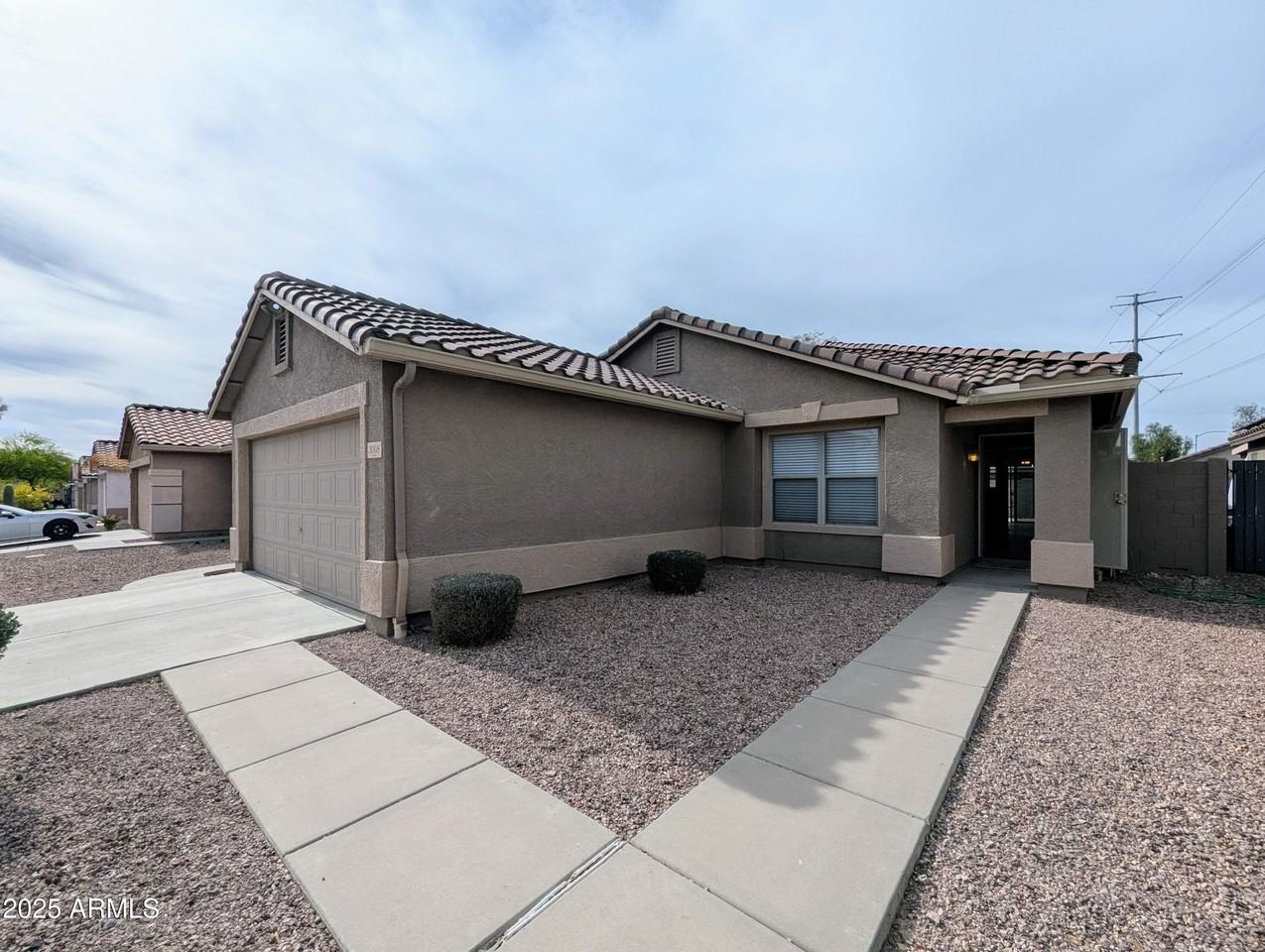 3008 W Running Deer Trl - Photo 6 of 50