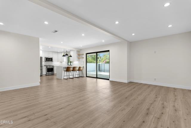 9321 Belvoir Ave - Photo 4 of 8
