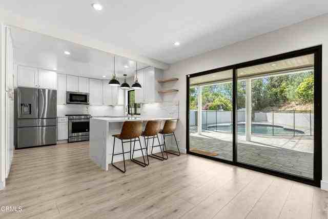 9321 Belvoir Ave - Photo 6 of 8