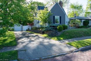2011 Rowland Ave Ne - Photo 1 of 1