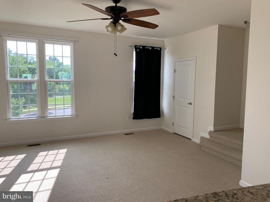 9022 Randolph Cir - Photo 6 of 22