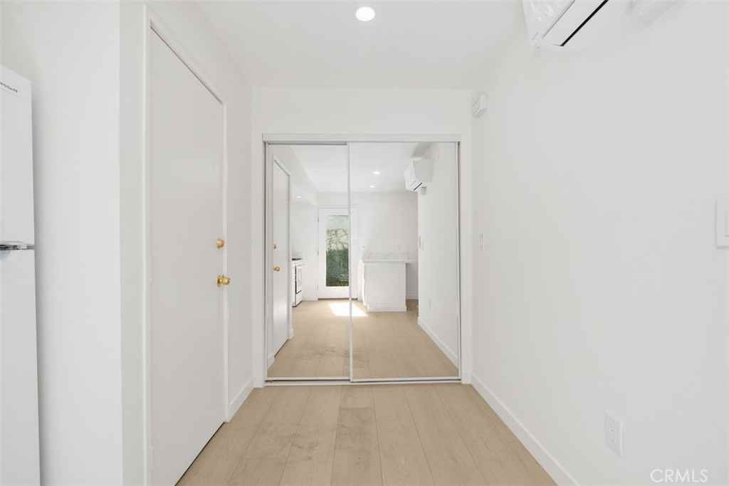 3926 Acacia St - Photo 3 of 32