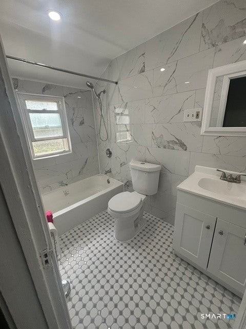 144 Pennsylvania Ave - Photo 5 of 10