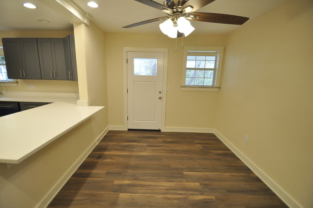 820 Cross St - Photo 5 of 11