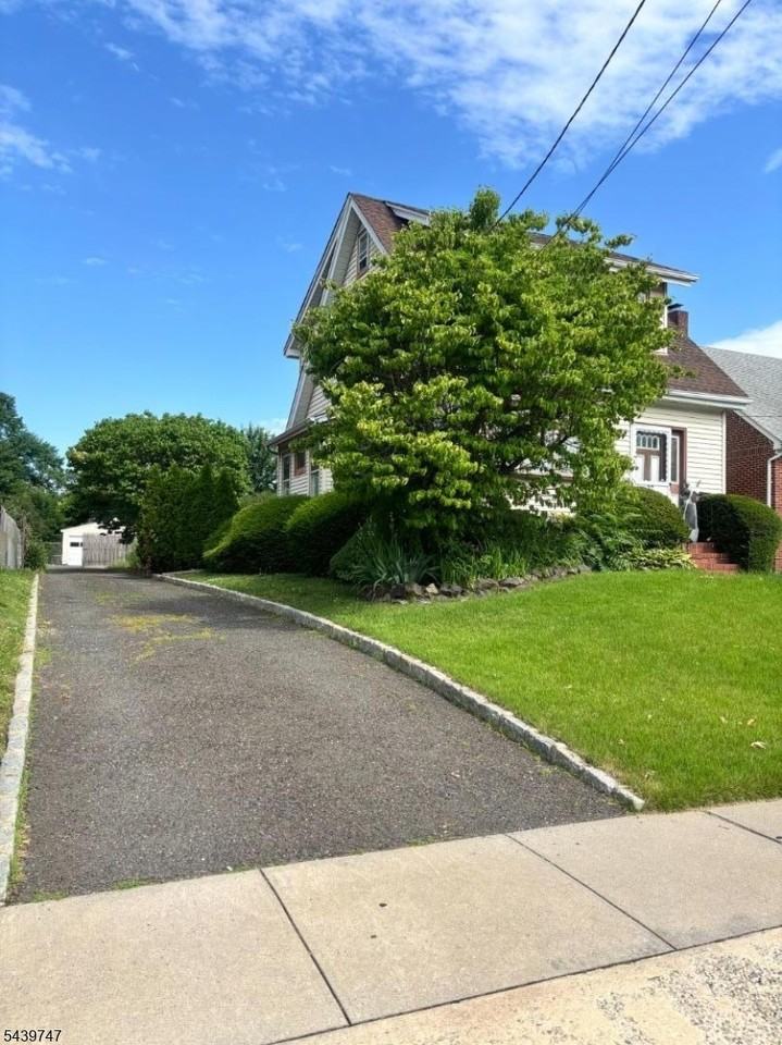 27 E Gibbons St - Photo 2 of 3
