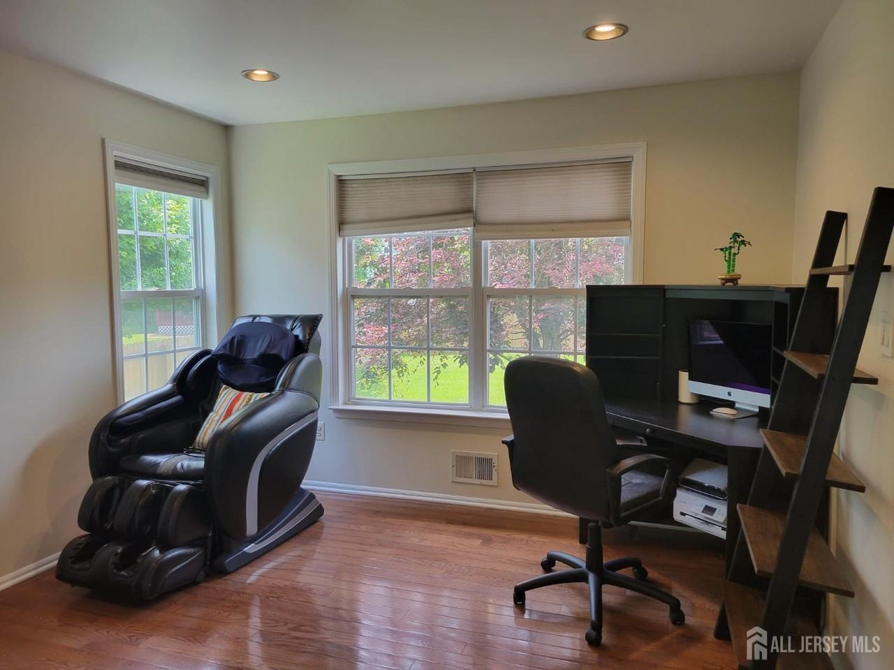 13 Airdale Dr - Photo 5 of 14