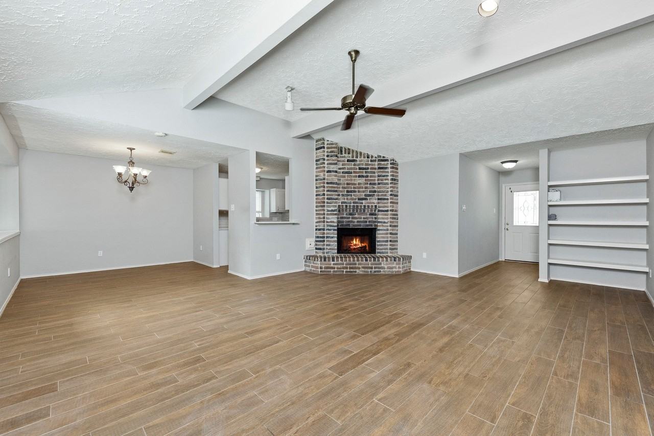 1534 Vickery Dr - Photo 5 of 23
